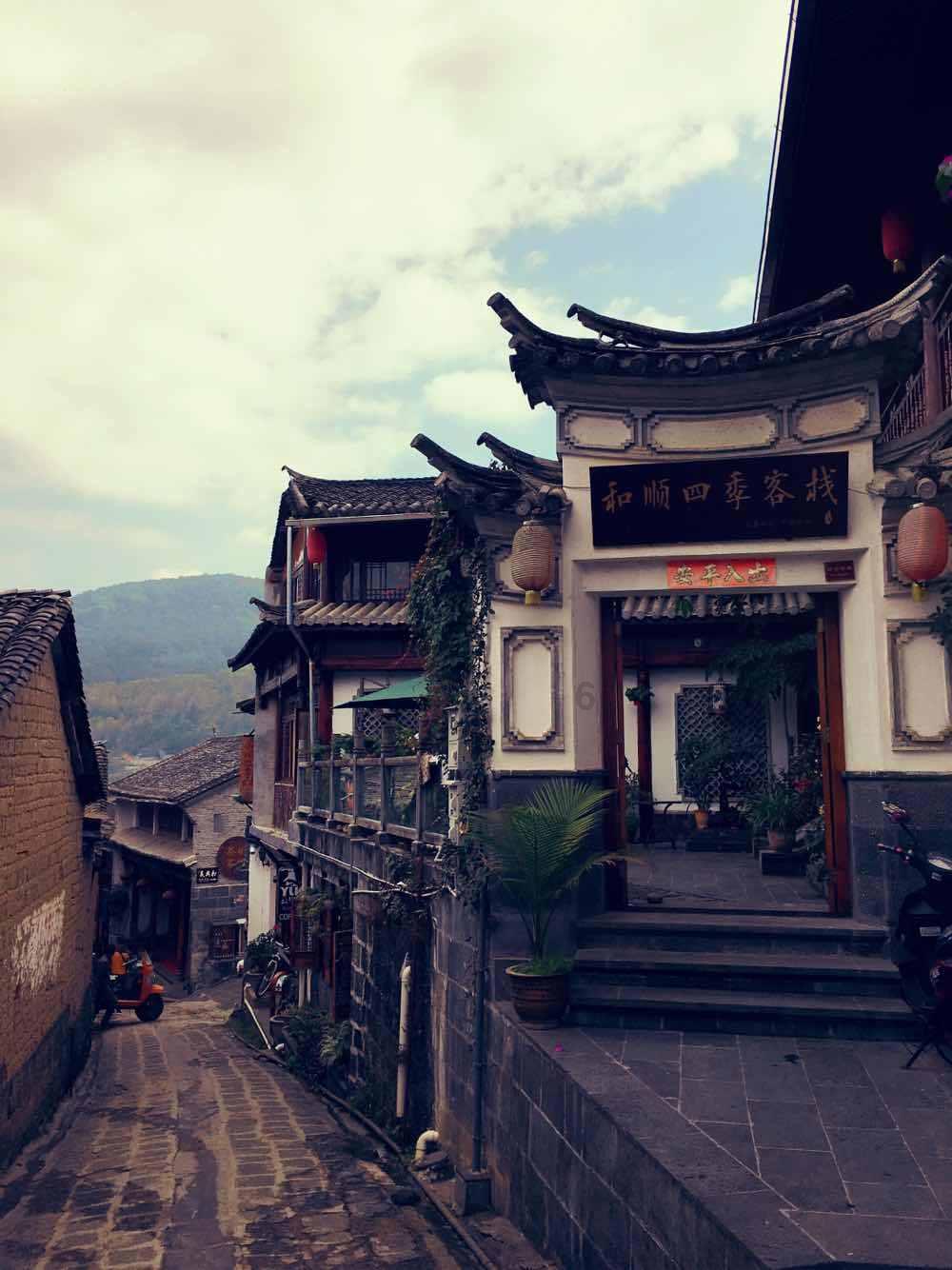 救援受困的向导